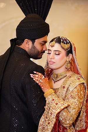 Sharjeel & Momina Barat 00107
