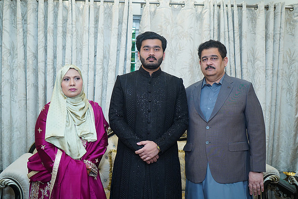 Sharjeel & Momina Barat 00171