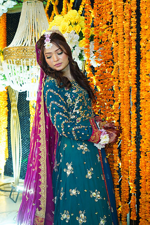Ayesha & Arslan Mehndi 00033