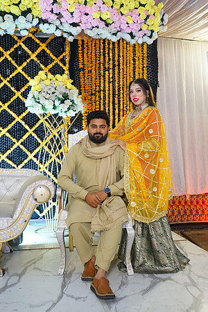 Ayesha & Arslan Mehndi 00088