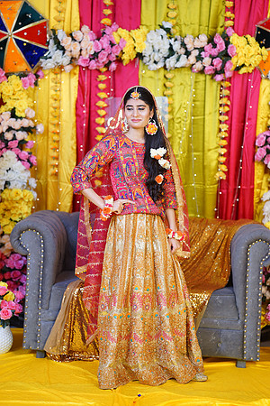 Ayesha & Ajmal Mehndi 00108