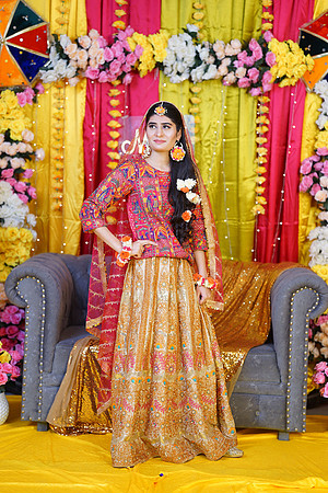 Ayesha & Ajmal Mehndi 00109