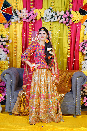 Ayesha & Ajmal Mehndi 00110
