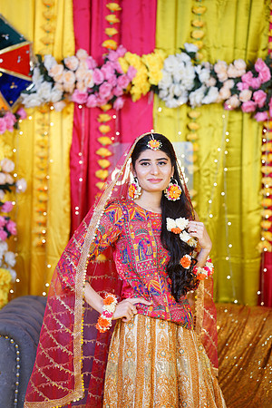 Ayesha & Ajmal Mehndi 00118