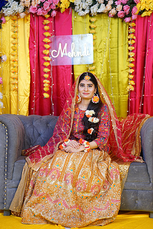 Ayesha & Ajmal Mehndi 00123