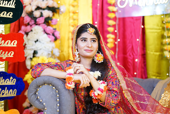 Ayesha & Ajmal Mehndi 00139