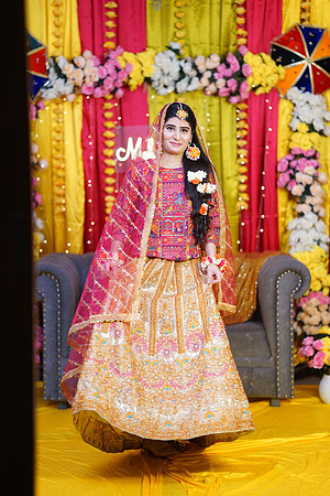 Ayesha & Ajmal Mehndi 00158