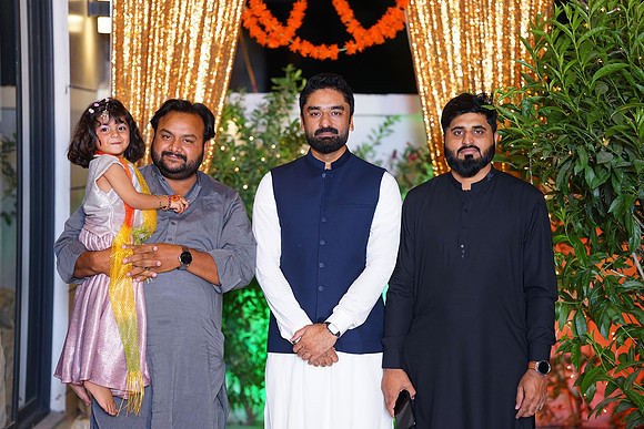 Ayesha & Ajmal Mehndi 00187