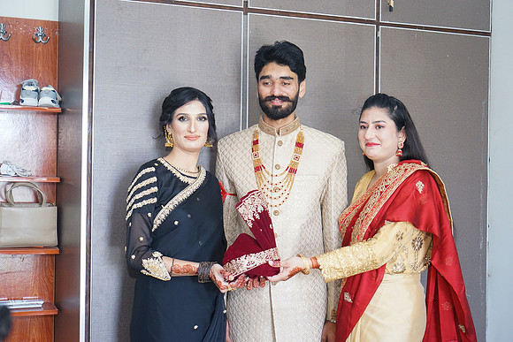 Ajmal & Faiza Barat 00001
