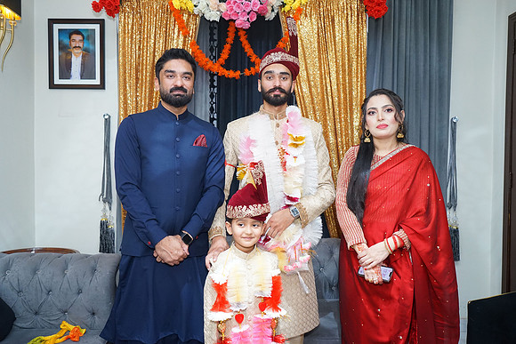 Ajmal & Faiza Barat 00047