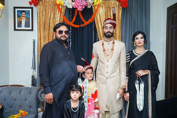 Ajmal & Faiza Barat 00058