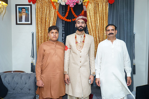 Ajmal & Faiza Barat 00064