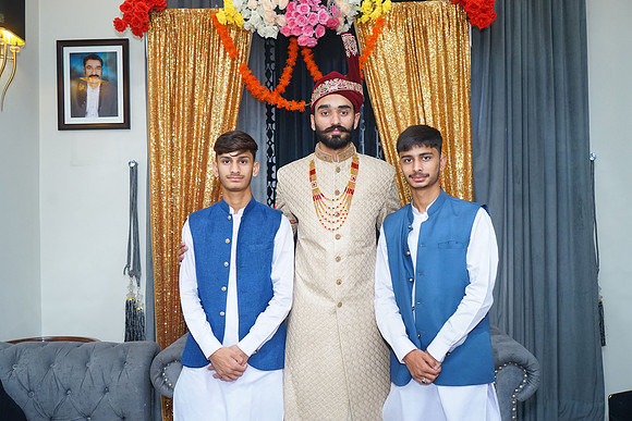 Ajmal & Faiza Barat 00073