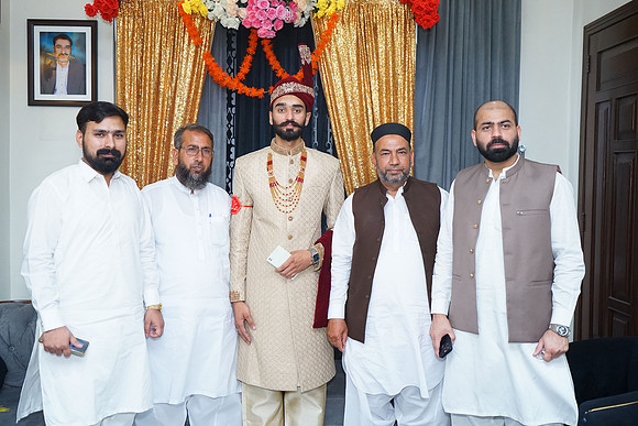 Ajmal & Faiza Barat 00077