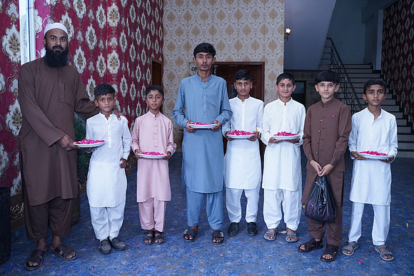 Ajmal & Faiza Barat 00085