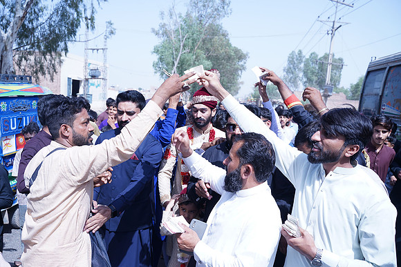 Ajmal & Faiza Barat 00096