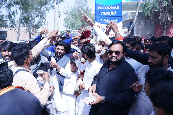 Ajmal & Faiza Barat 00101
