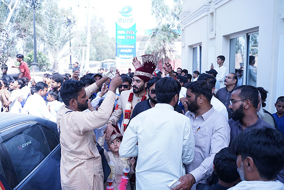 Ajmal & Faiza Barat 00108