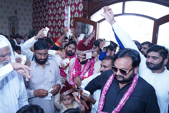 Ajmal & Faiza Barat 00116