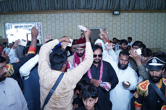 Ajmal & Faiza Barat 00121