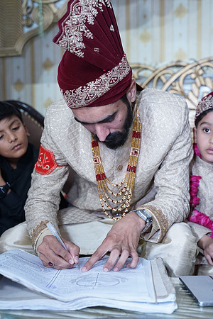 Ajmal & Faiza Barat 00129