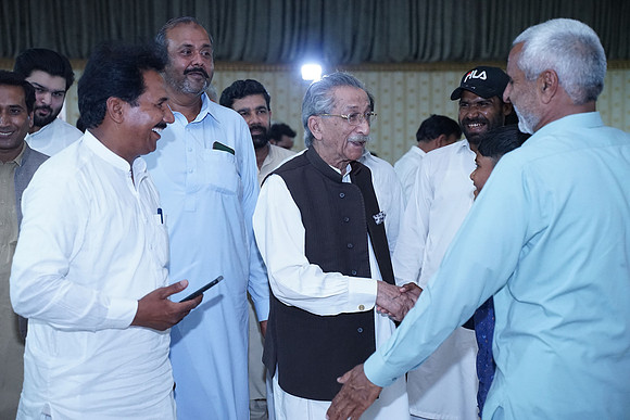 Ajmal & Faiza Barat 00132
