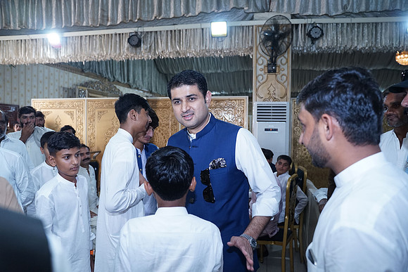 Ajmal & Faiza Barat 00146