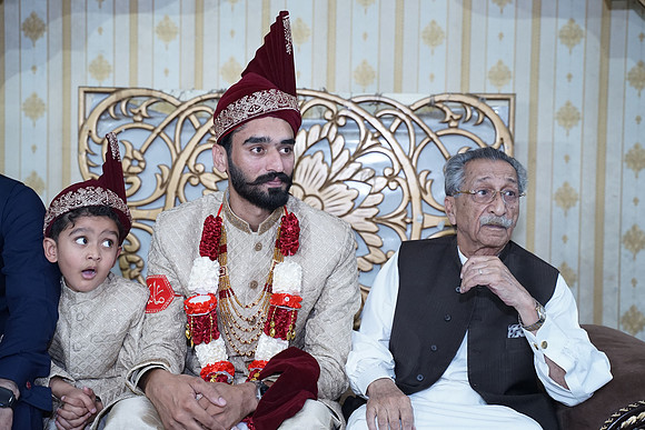 Ajmal & Faiza Barat 00145