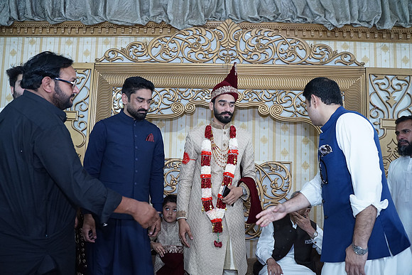 Ajmal & Faiza Barat 00150