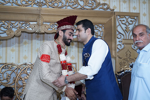 Ajmal & Faiza Barat 00149