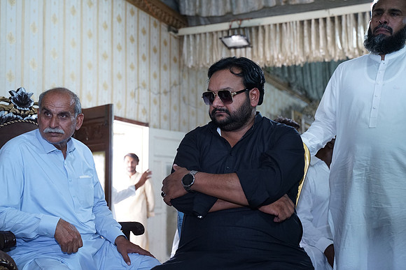 Ajmal & Faiza Barat 00153