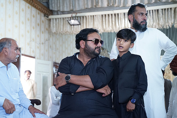 Ajmal & Faiza Barat 00154