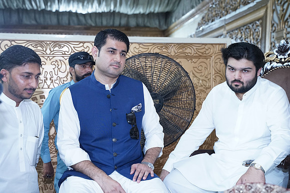Ajmal & Faiza Barat 00156