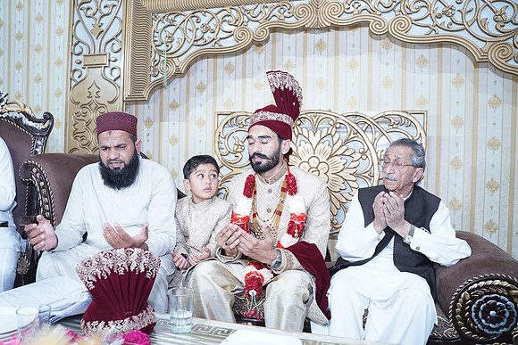 Ajmal & Faiza Barat 00160