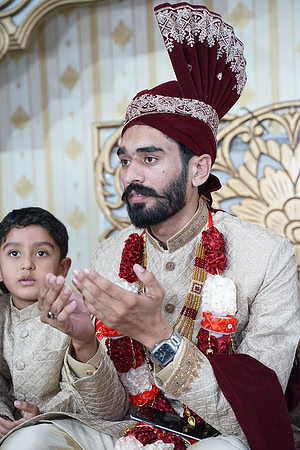 Ajmal & Faiza Barat 00163