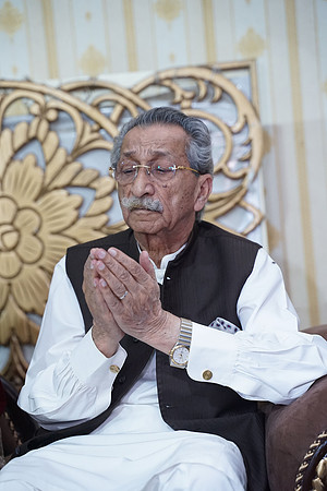 Ajmal & Faiza Barat 00166