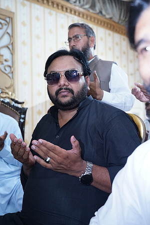 Ajmal & Faiza Barat 00168