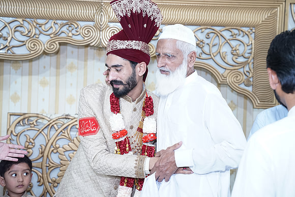 Ajmal & Faiza Barat 00178