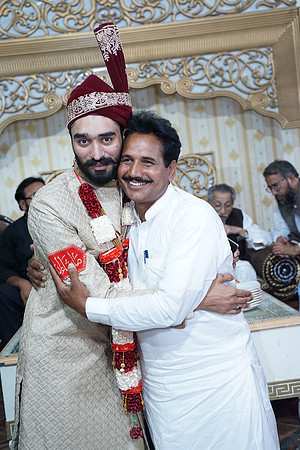 Ajmal & Faiza Barat 00189