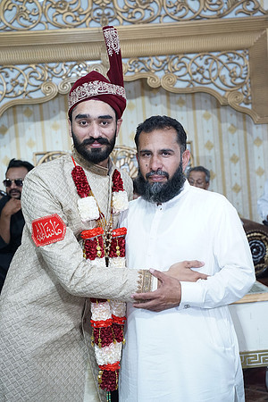 Ajmal & Faiza Barat 00195