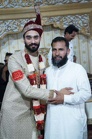 Ajmal & Faiza Barat 00196