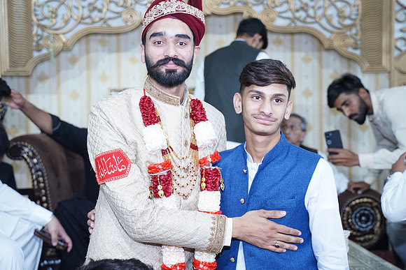 Ajmal & Faiza Barat 00209