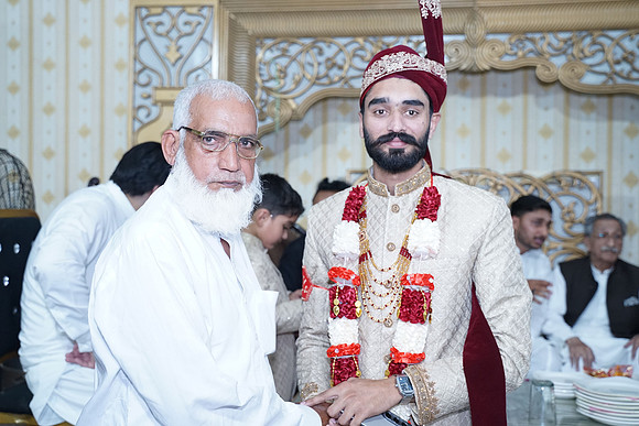 Ajmal & Faiza Barat 00214
