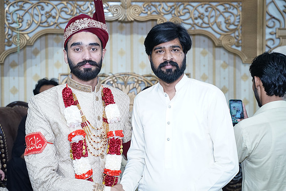 Ajmal & Faiza Barat 00216