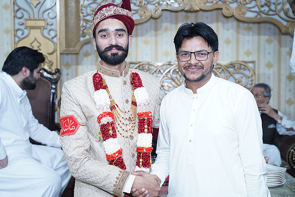 Ajmal & Faiza Barat 00218