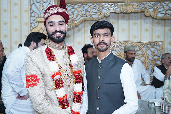 Ajmal & Faiza Barat 00219