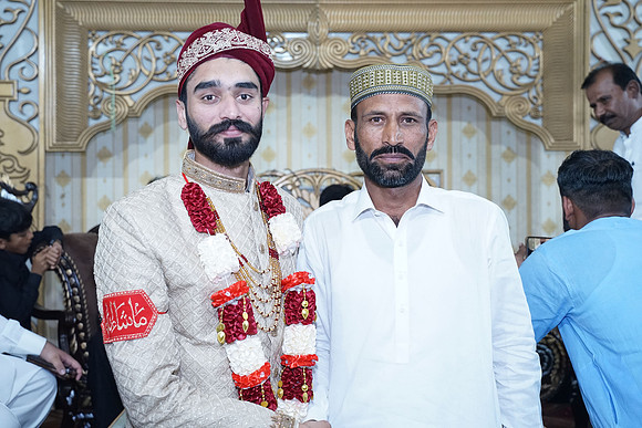 Ajmal & Faiza Barat 00221