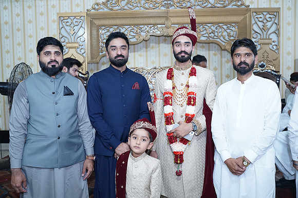 Ajmal & Faiza Barat 00228