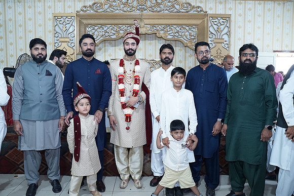 Ajmal & Faiza Barat 00231