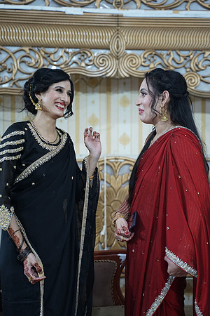 Ajmal & Faiza Barat 00243
